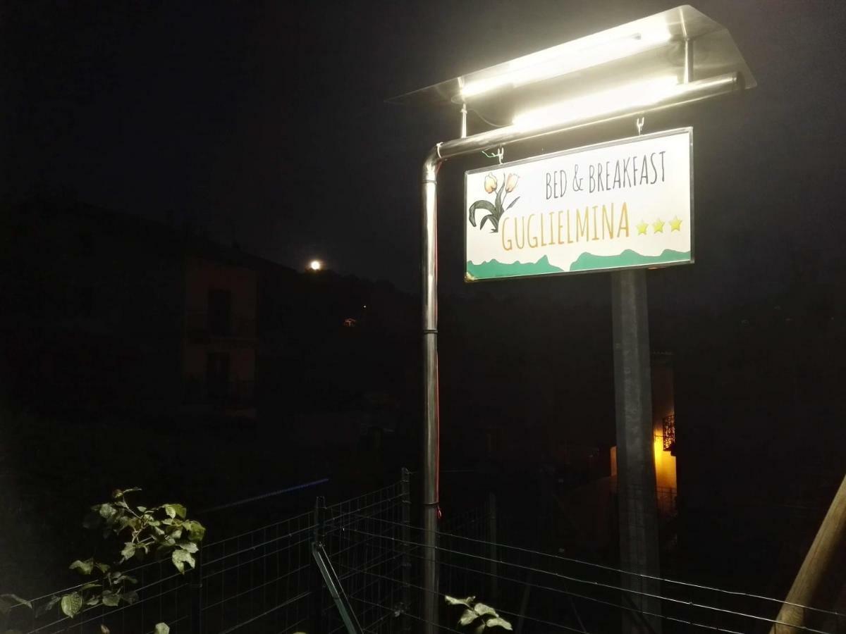 B&B Guglielmina Quarna Sotto Bagian luar foto